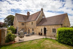 Rear Aspect - click for photo gallery